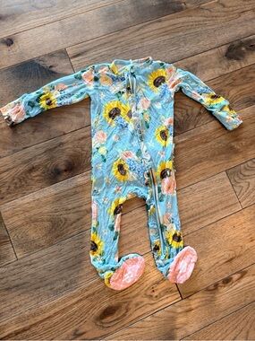 Posh Peanut Sunny Ruffled Footie